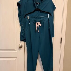 Figs Scrub Top and Joggers Set